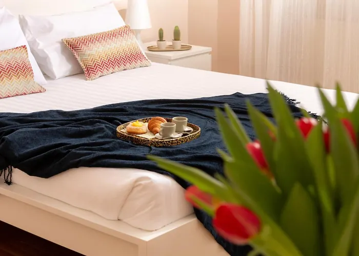 Apartment Stylish Vatican -walk To St Peter & Foro Italico - Ashouse Collection *